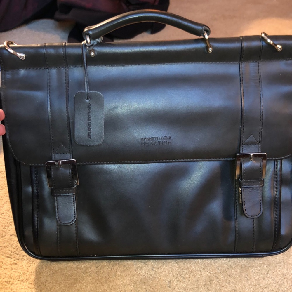 Kenneth Cole Men’s leather briefcase